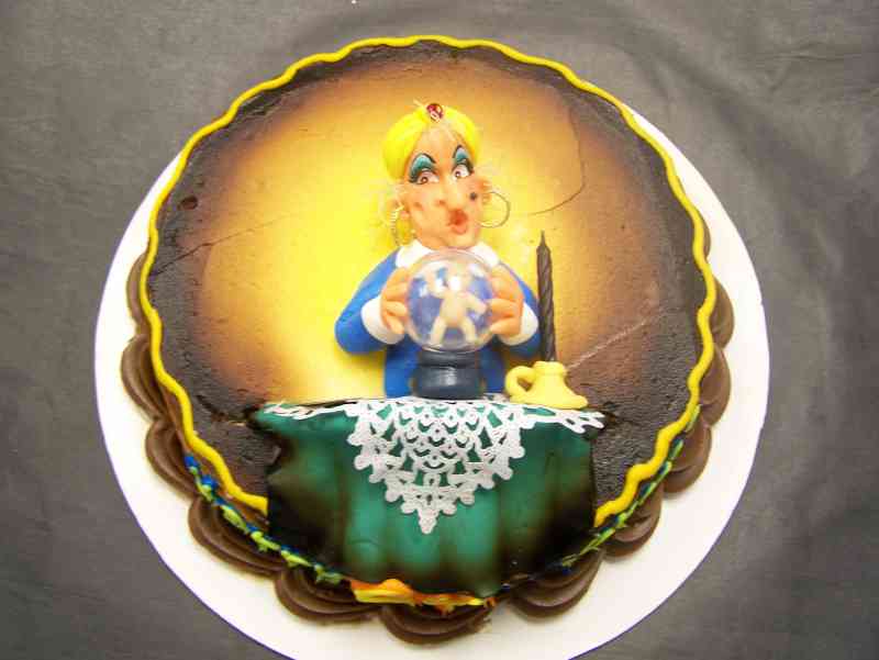 Gypsy fortune teller cake le' Bakery Sensual