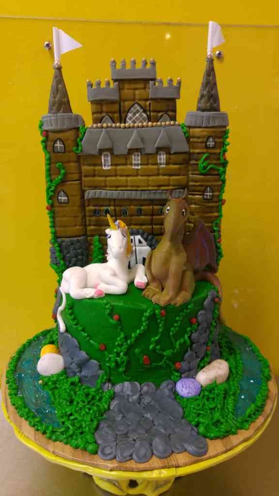 Unicorns Wedding Cake Photo | A wonderful photo sent from Sa… | Flickr